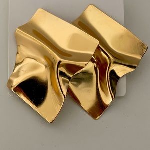 Crinkle Gold Large Earrings